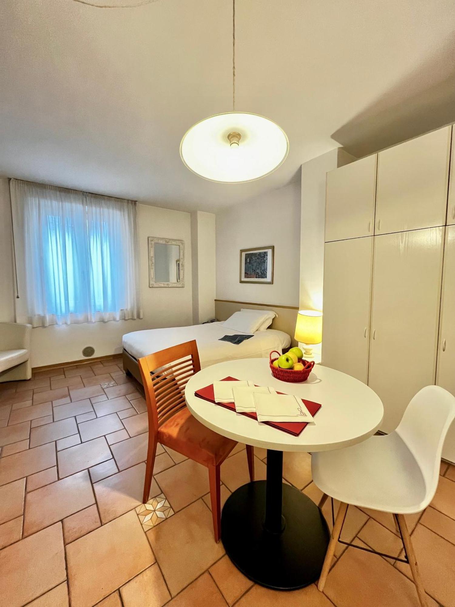 Manci Apartments By Hotel America Trento Luaran gambar