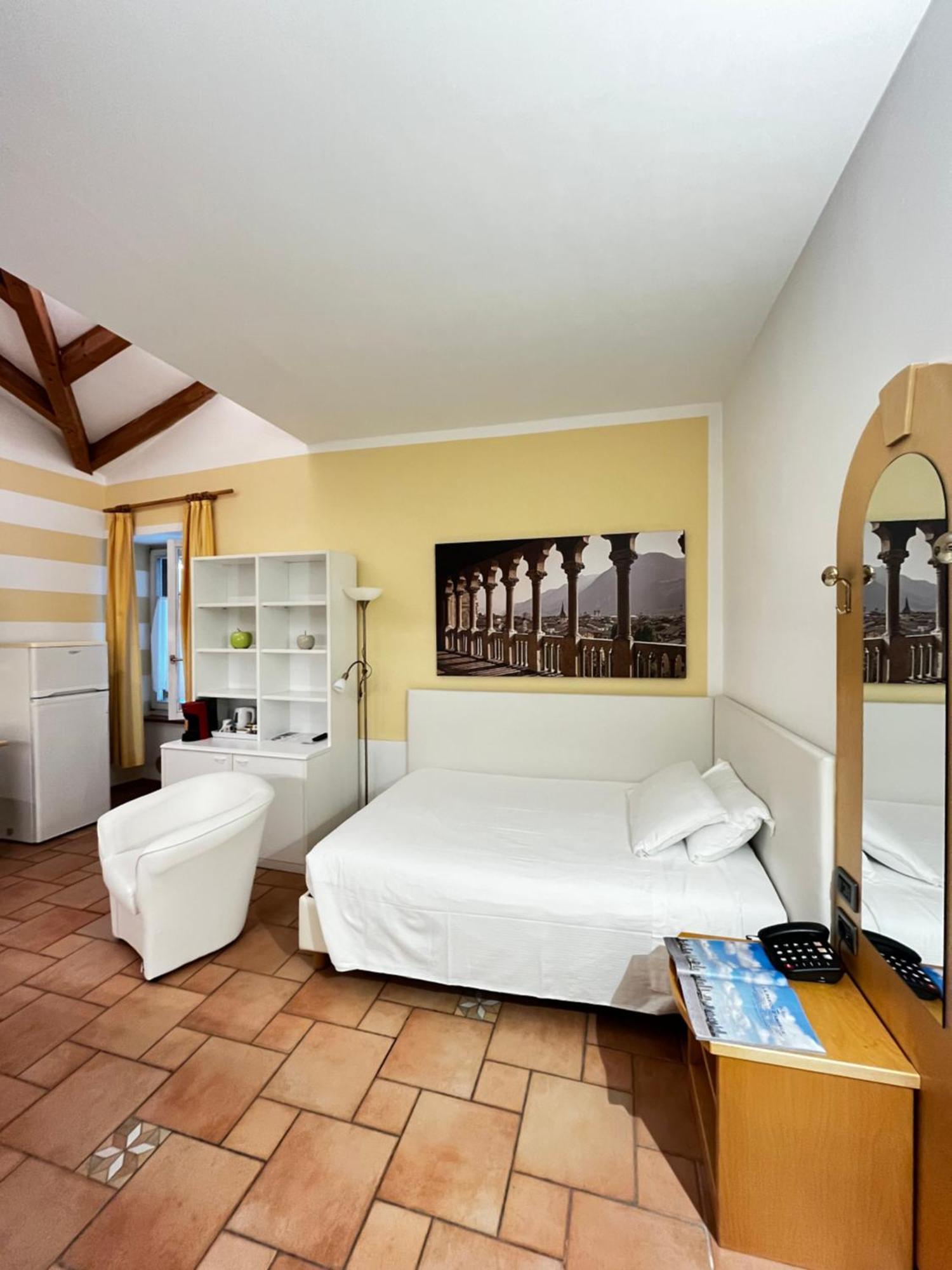Manci Apartments By Hotel America Trento Luaran gambar